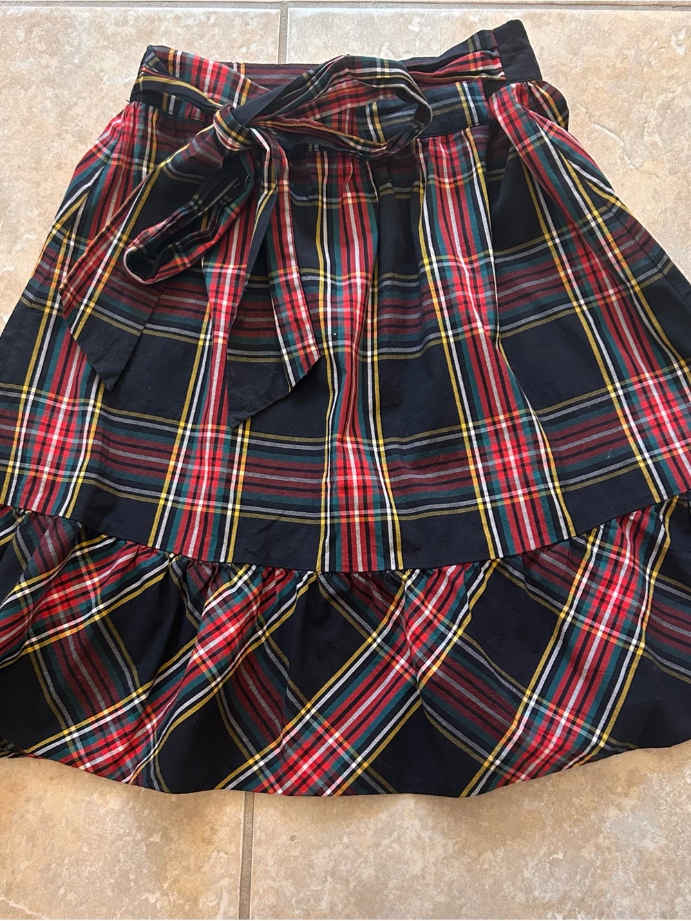J. Crew Factory Black, Red and Yellow Plaid skirt. Size 6P